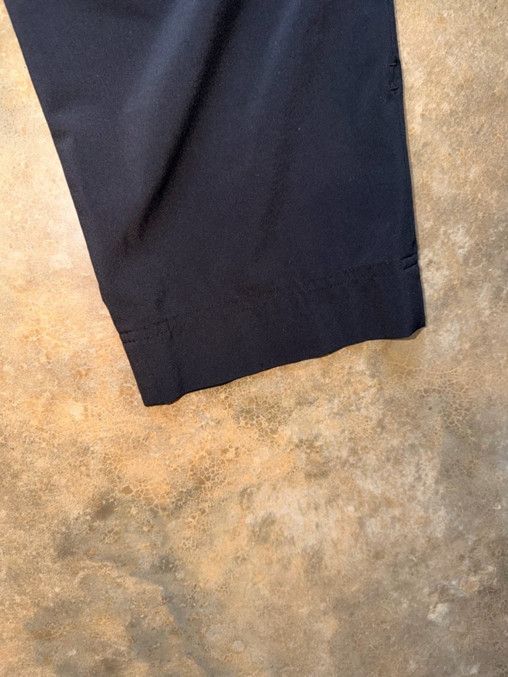 Athleta Black Stretch Travel Pants Straight Leg Ankle Size 6 NWT - Picture 4 of 10